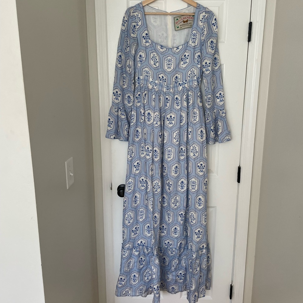 Agua Bendita Linen Dress